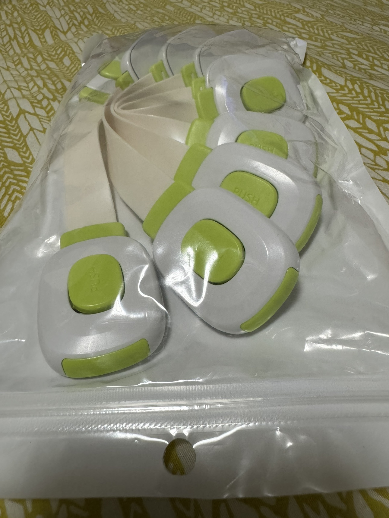 Child locks brand new image indicator(5)