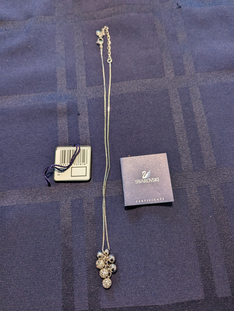 Like New Swarovski Flirt Crystal Pendant Necklace image indicator(2)