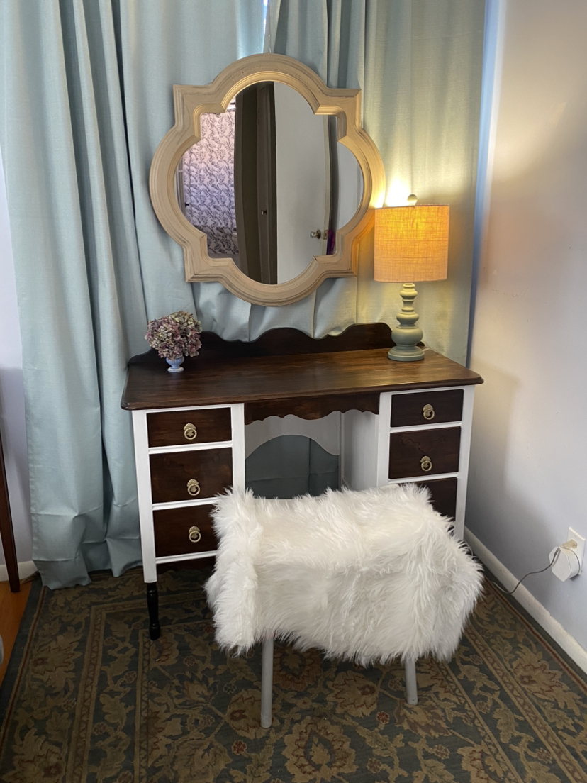 ✨Vintage Desk / Hall table with Mirror ✨ image indicator(3)
