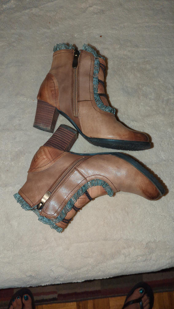 Woman's Vintage boots - photo 2