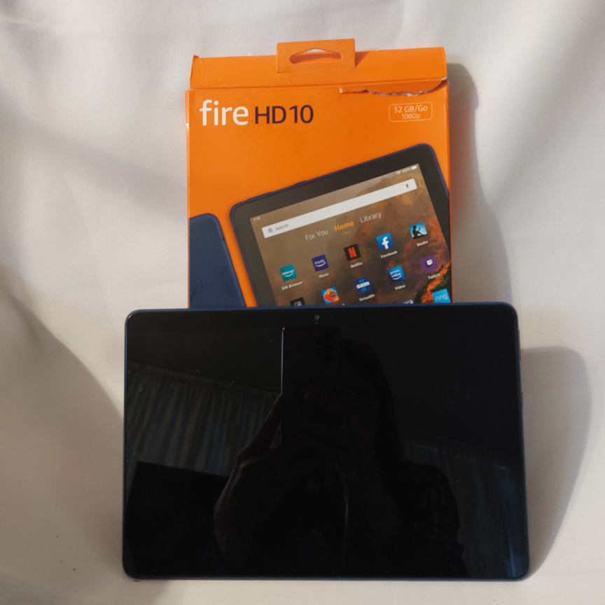 10 " Fire HD Tablet with cover