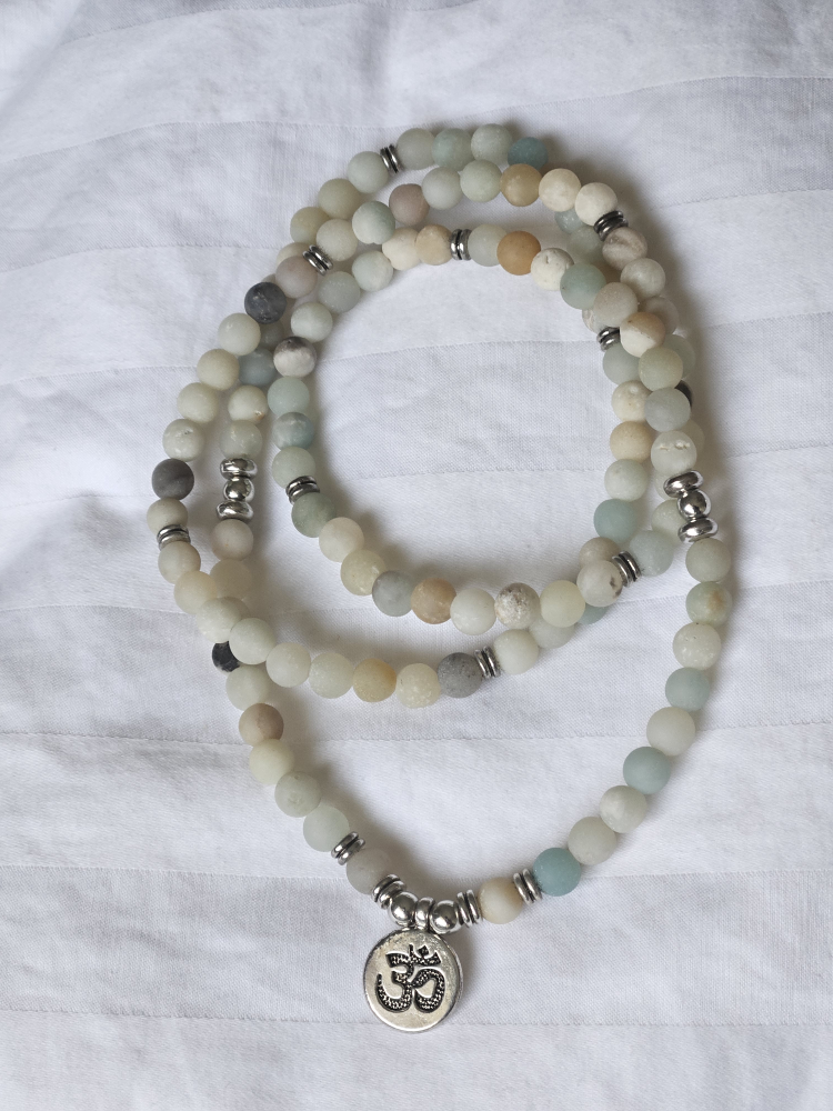 Beaded Necklace Semi-Precious Gem Stones Hand Knotted - photo 3