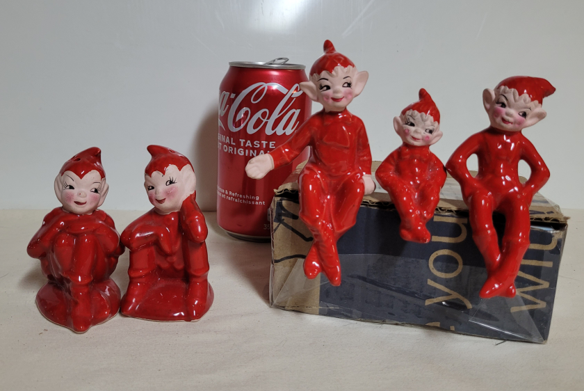 Various vintage Xmas items. See description