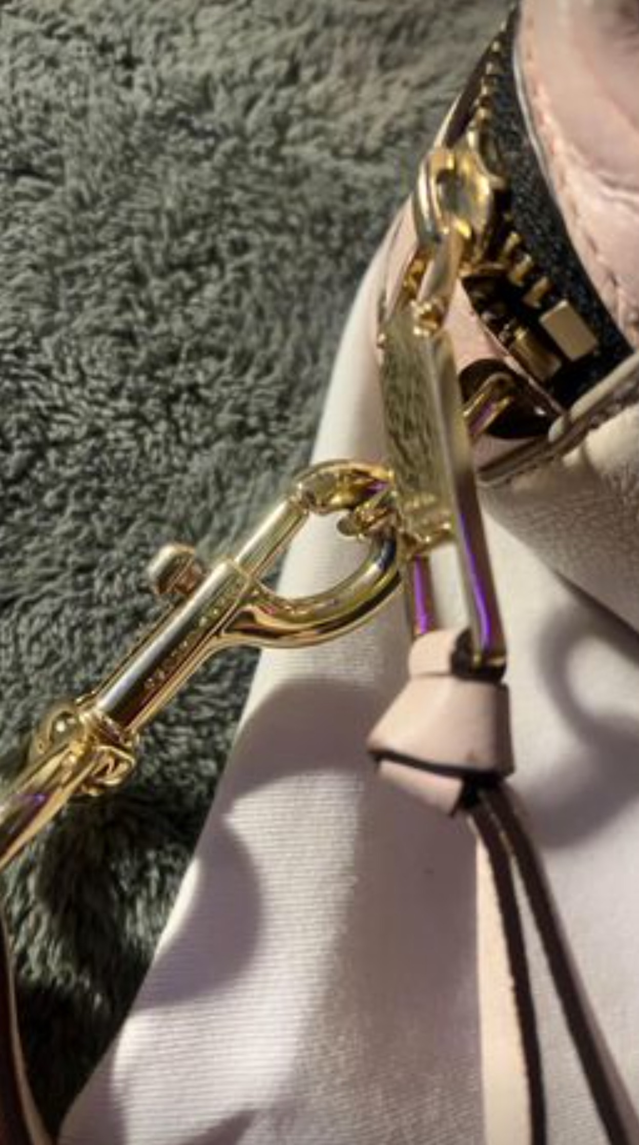 Leather Marc Jacobs’ Pearl Blush Crossbody Bag image indicator(8)