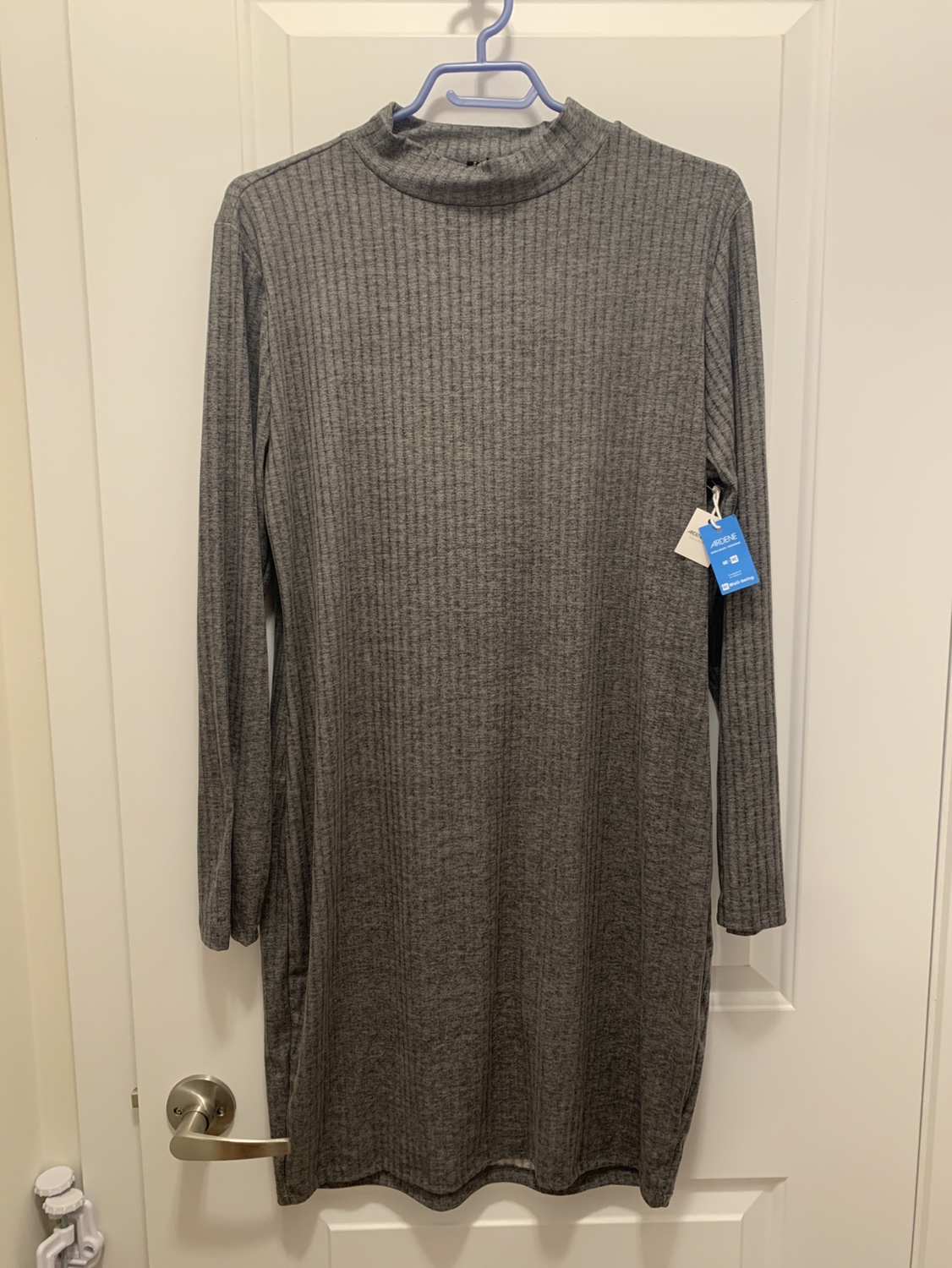 New Ardene Basic collection dresses image indicator(3)