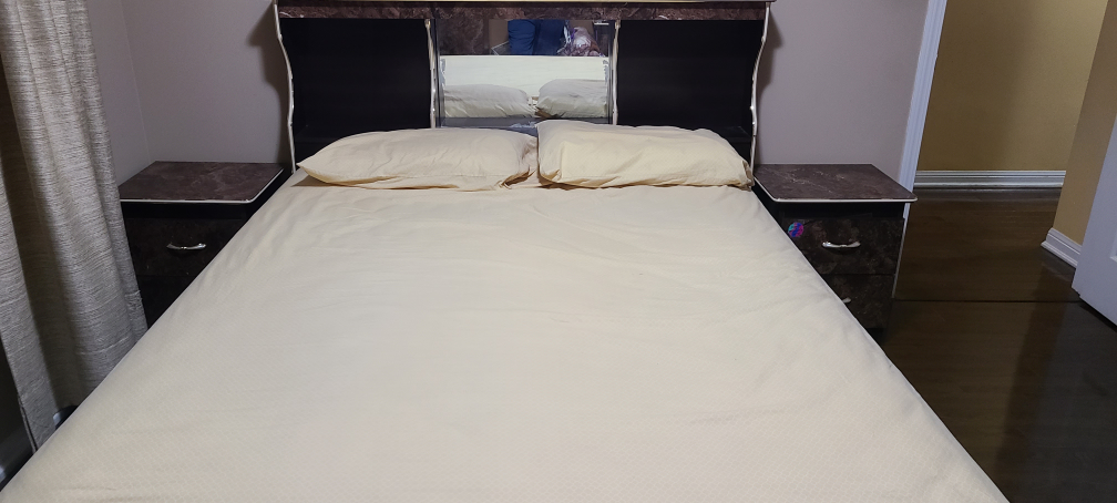 7 peice bedroom set with matress - photo 3