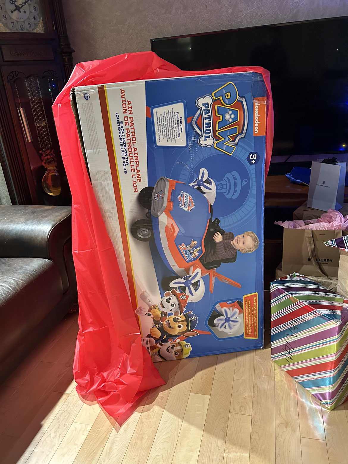 Nickelodeon paw patrol ride on 6 volt