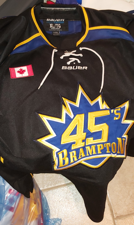 40 Hockey jerseys & 4 pairs Hockey socks - photo 5