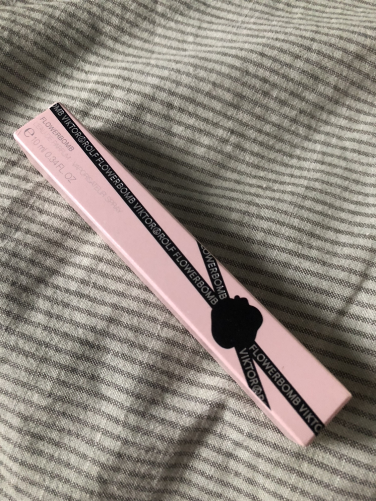 Flowerbomb Perfume Travel Spray thumbnail