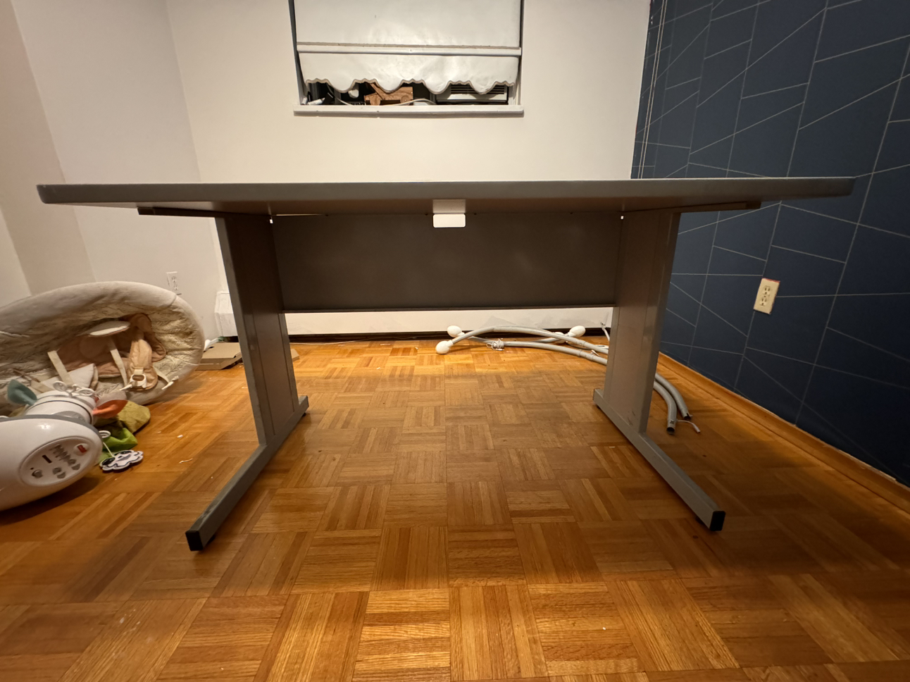 Multipurpose Desk with solid top & sturdy metal base - photo 2