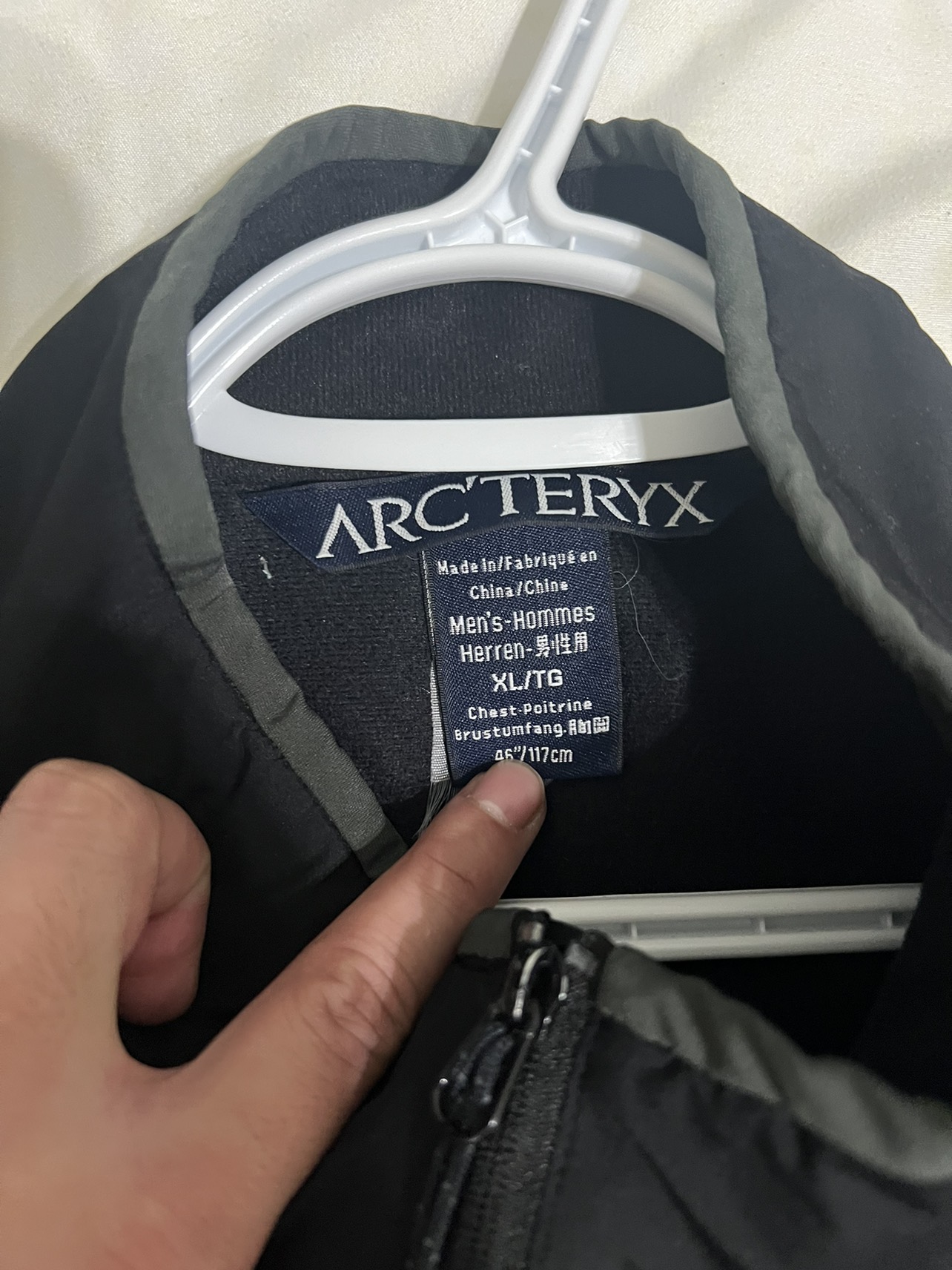 Arc teryx  size XL wind stopper - photo 2