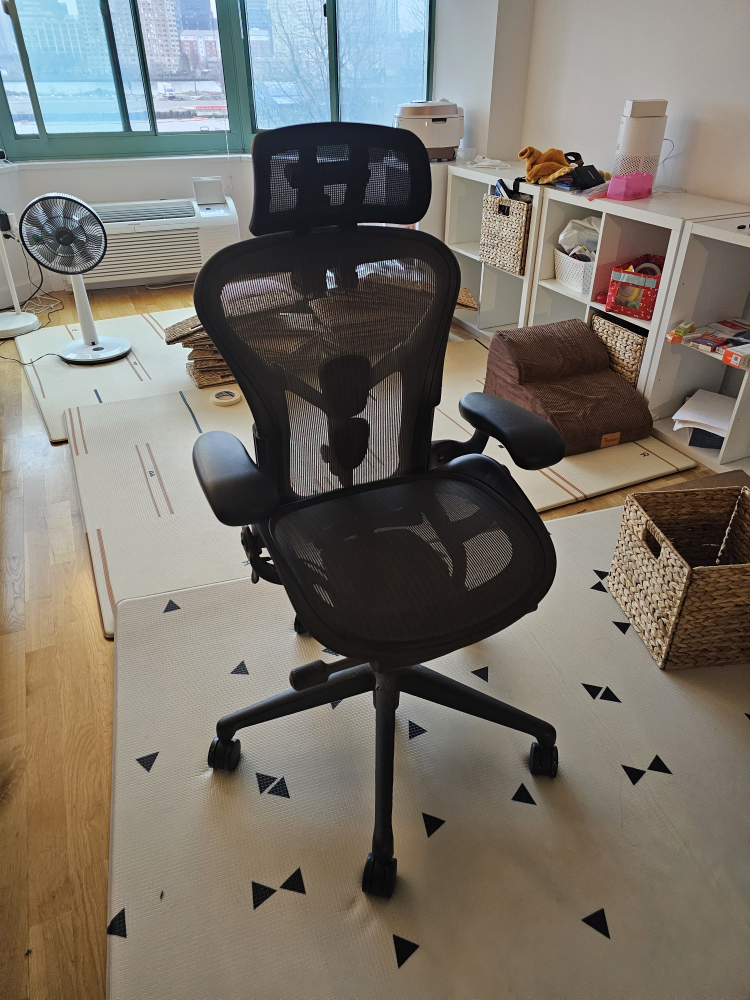 Herman Miller chair - photo 3