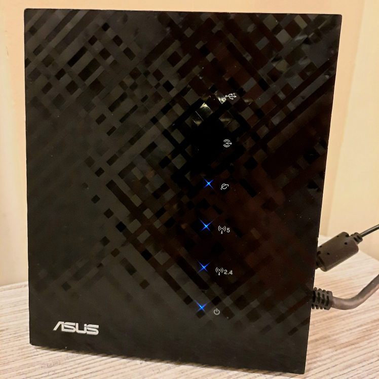 Asus Dual-Band Gigabit Wifi Router, Ai Radar,  5 Antenna thumbnail