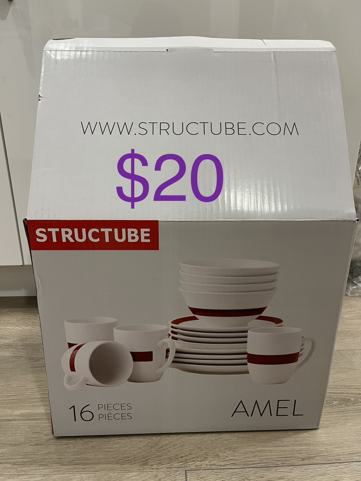 Dinnerware set