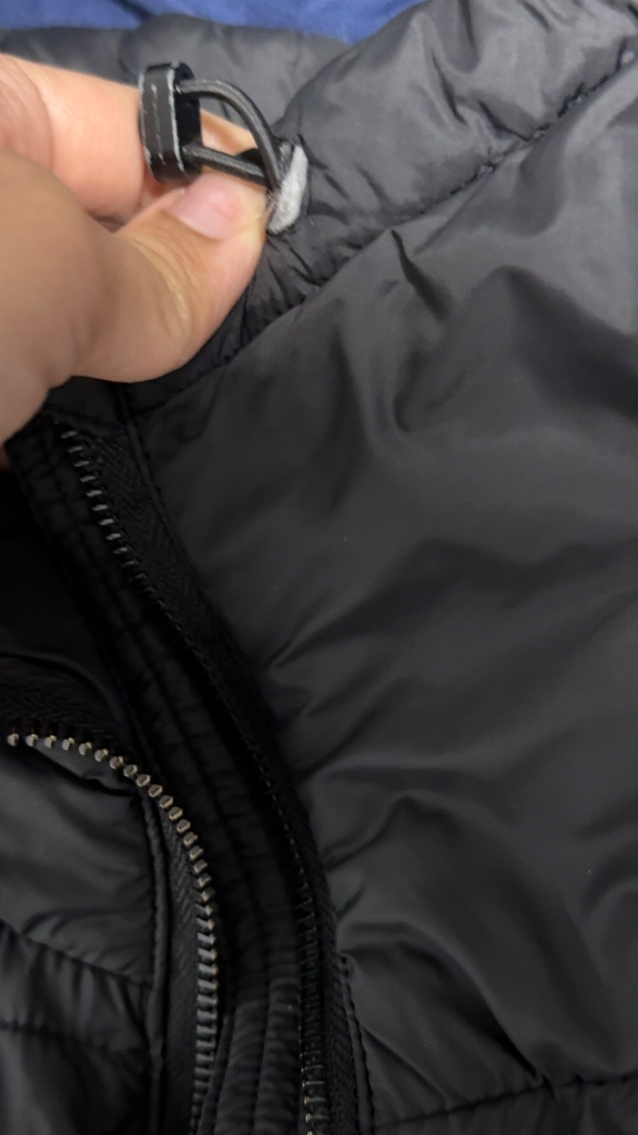 Zara puffer vest image indicator(4)