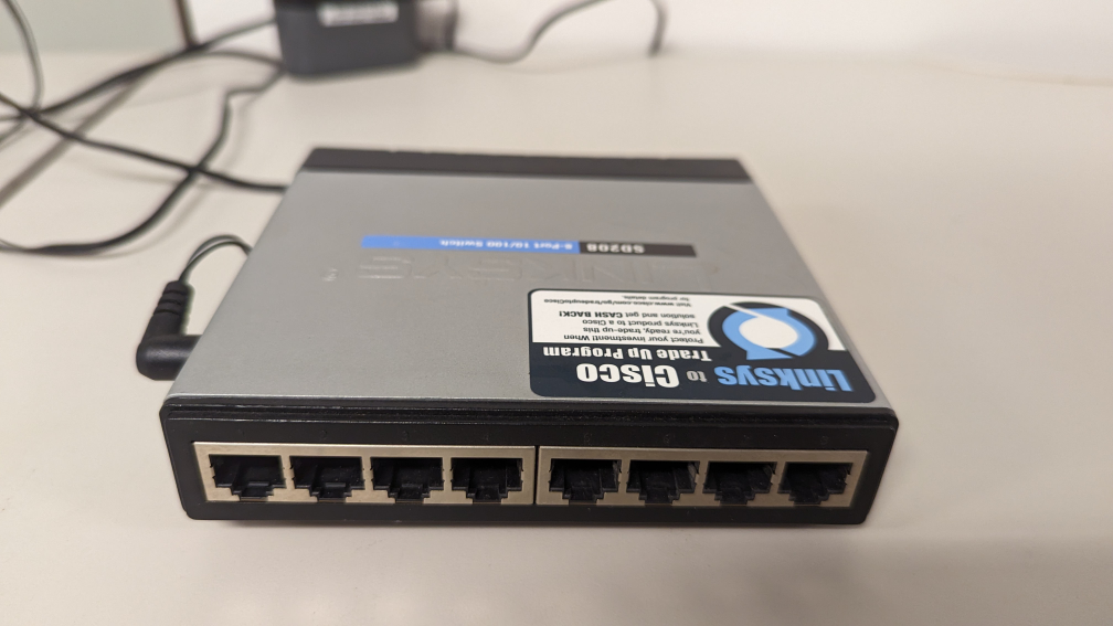 Cisco SD208 8-port 10/100 switch #SellingSpree - photo 2