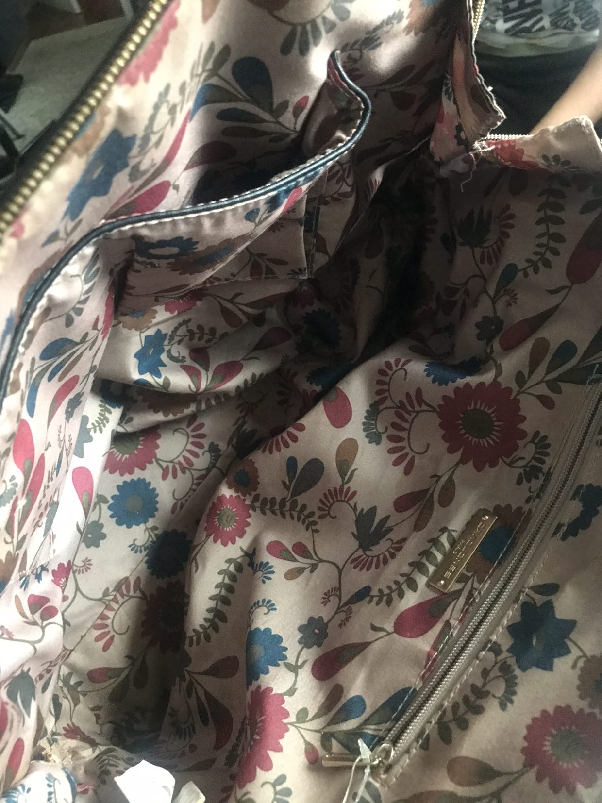 Designer DJ Hand Bag in black image indicator(6)