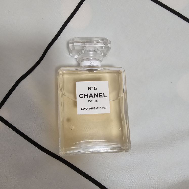 Chanel N°5 Eau De Premiere Fragrance Perfume thumbnail
