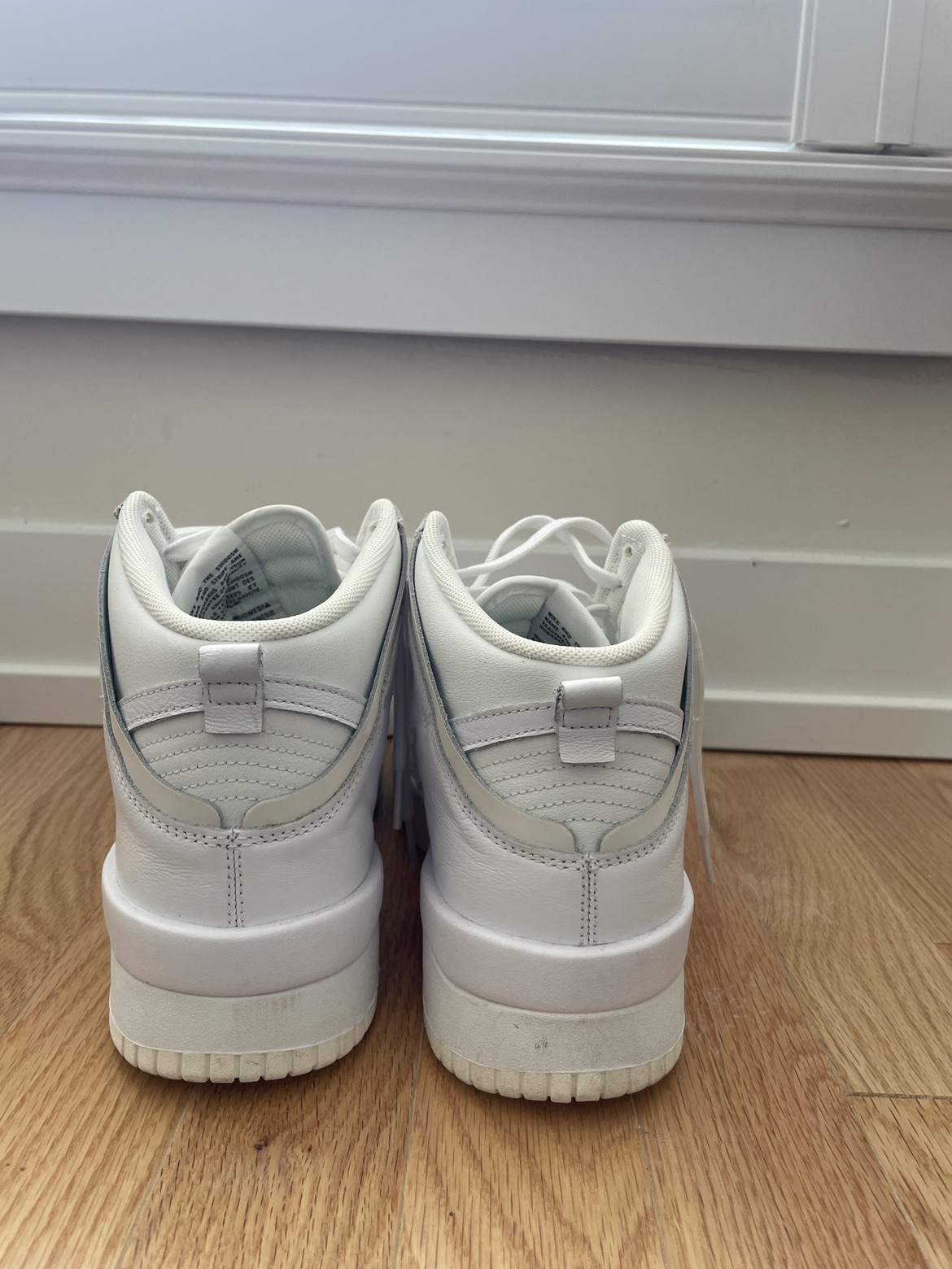 Nike shoes - women's size 10 - photo 3