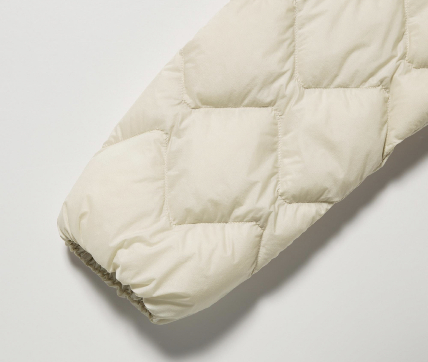 Uniqlo - Ultra Light Down Relaxed Jacket (size XL) image indicator(9)