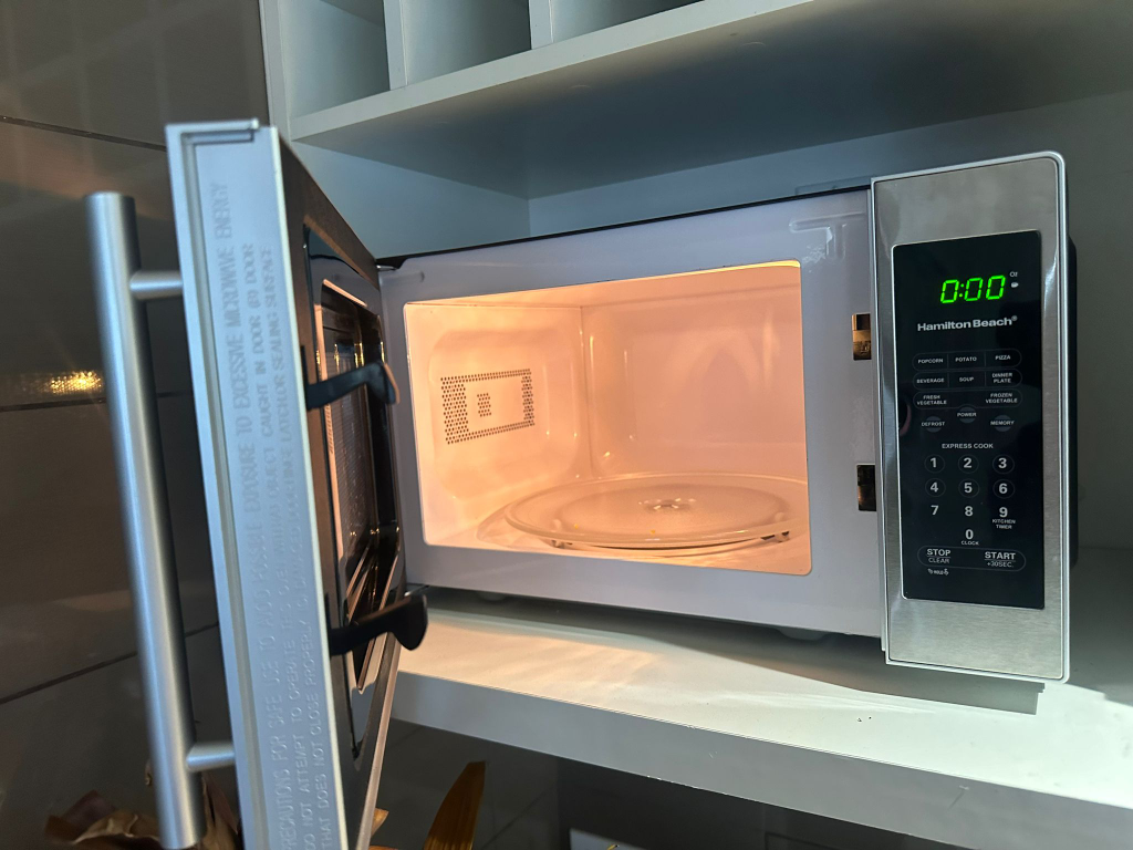 microwave - photo 2