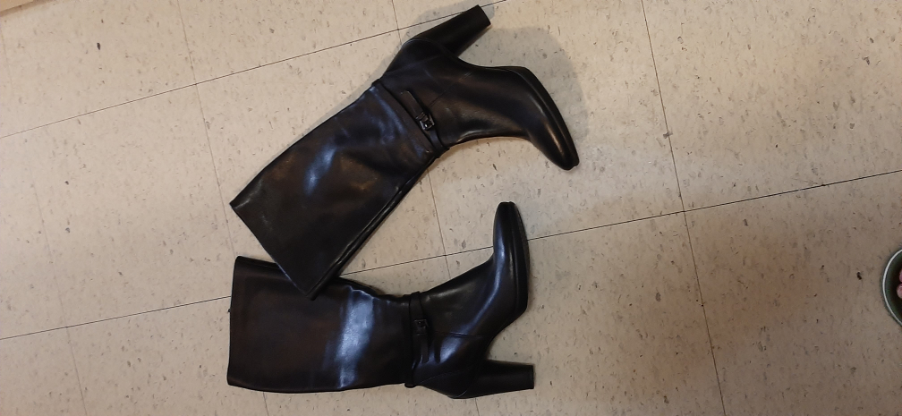 Ladies Eco boots #sellingspree image indicator(5)