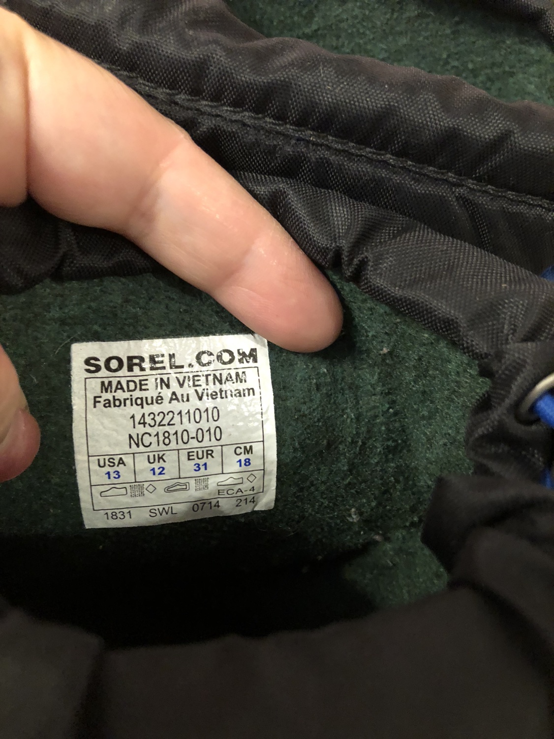 Kids SOREL Winter Boots size 13 - photo 3