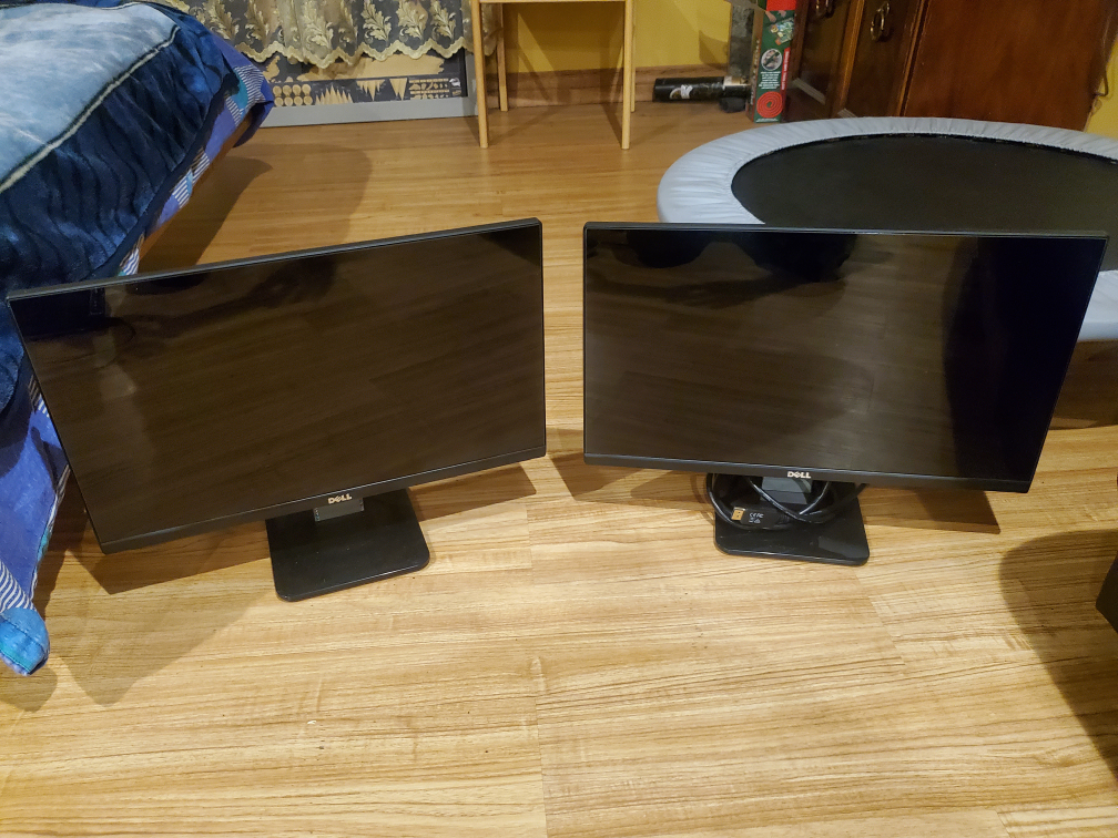 2 22" Dell monitor