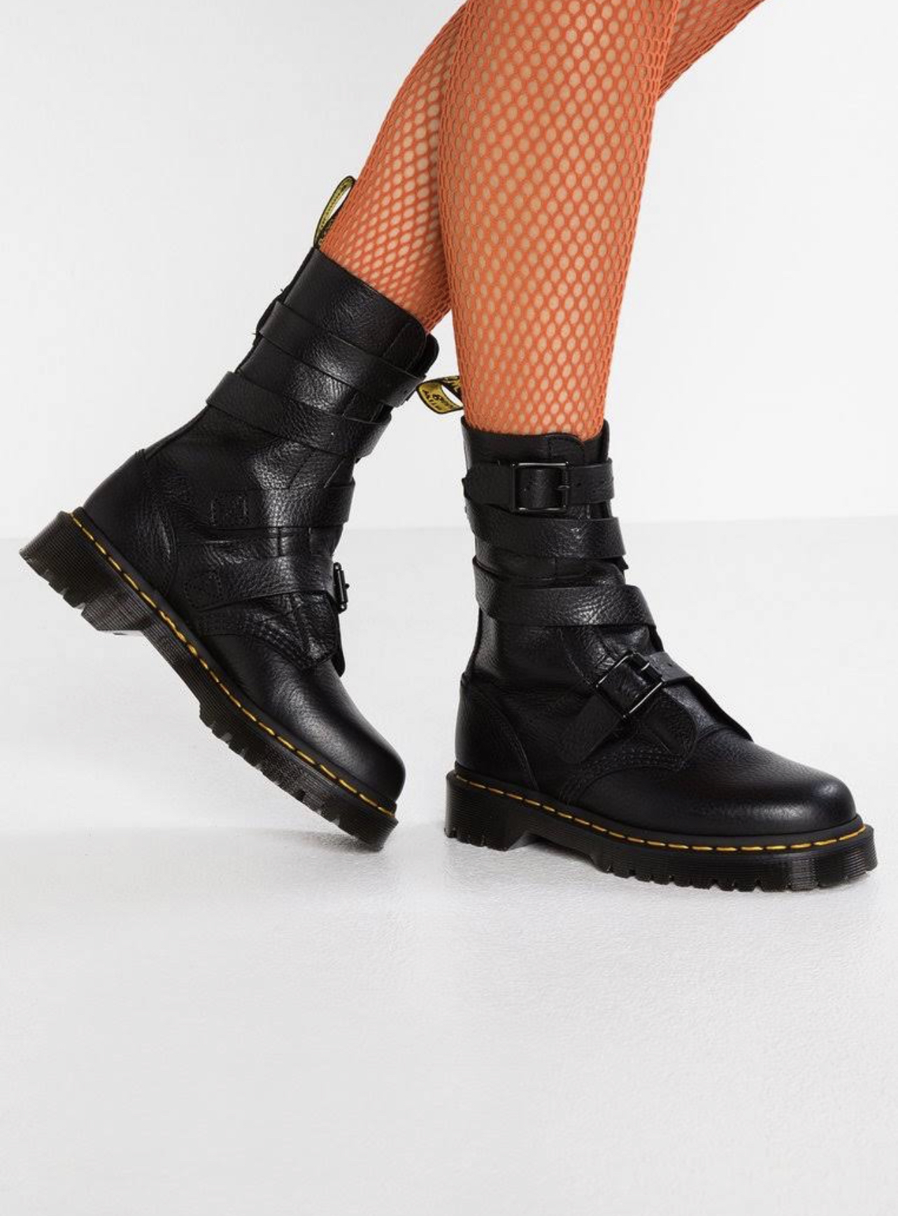 DR. MARTENS 10 EYE BOOTS WITH STRAP