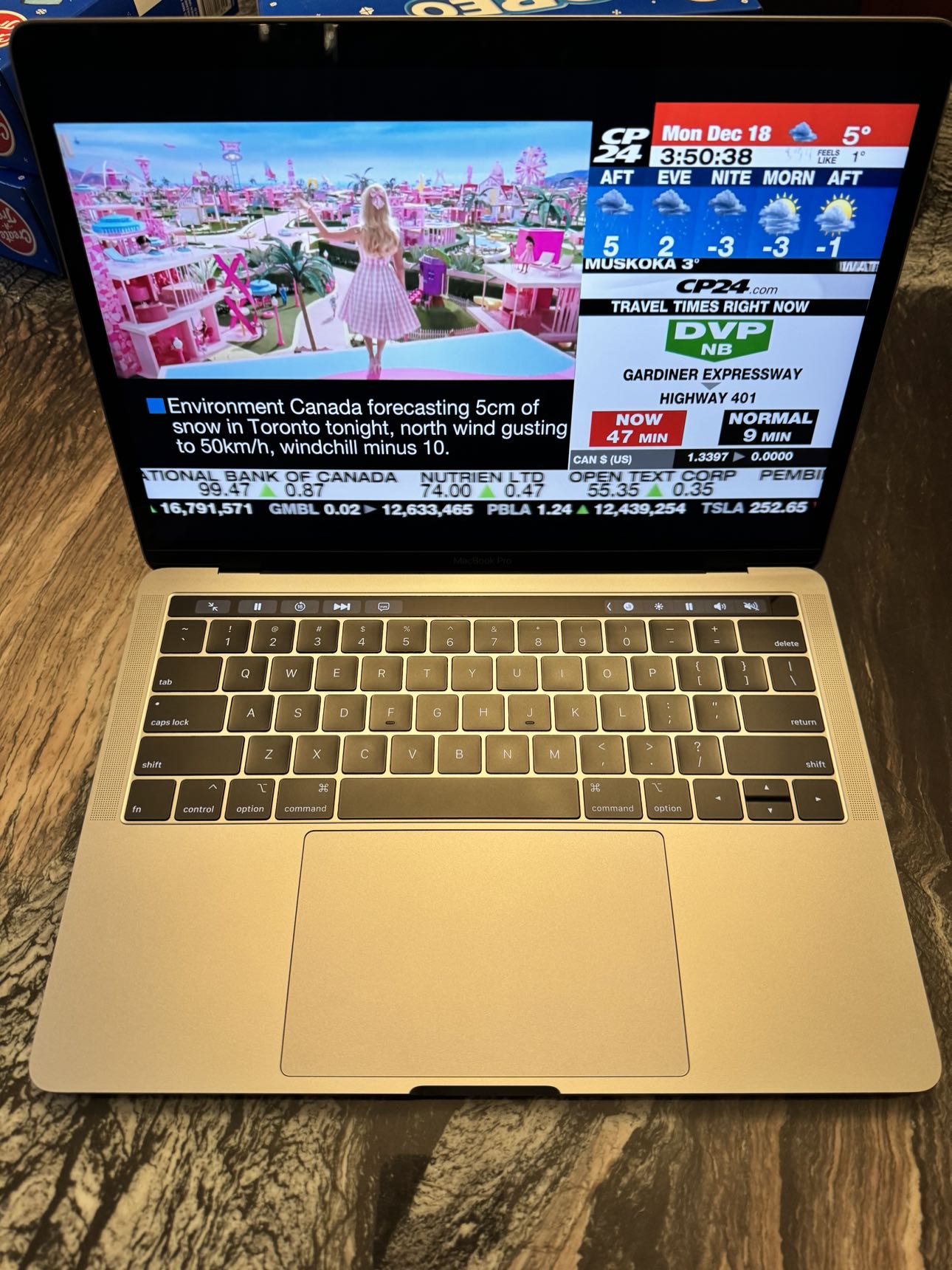 2018 Macbook Pro 13" TB - 16 GB RAM - 256 GB SSD - photo 2
