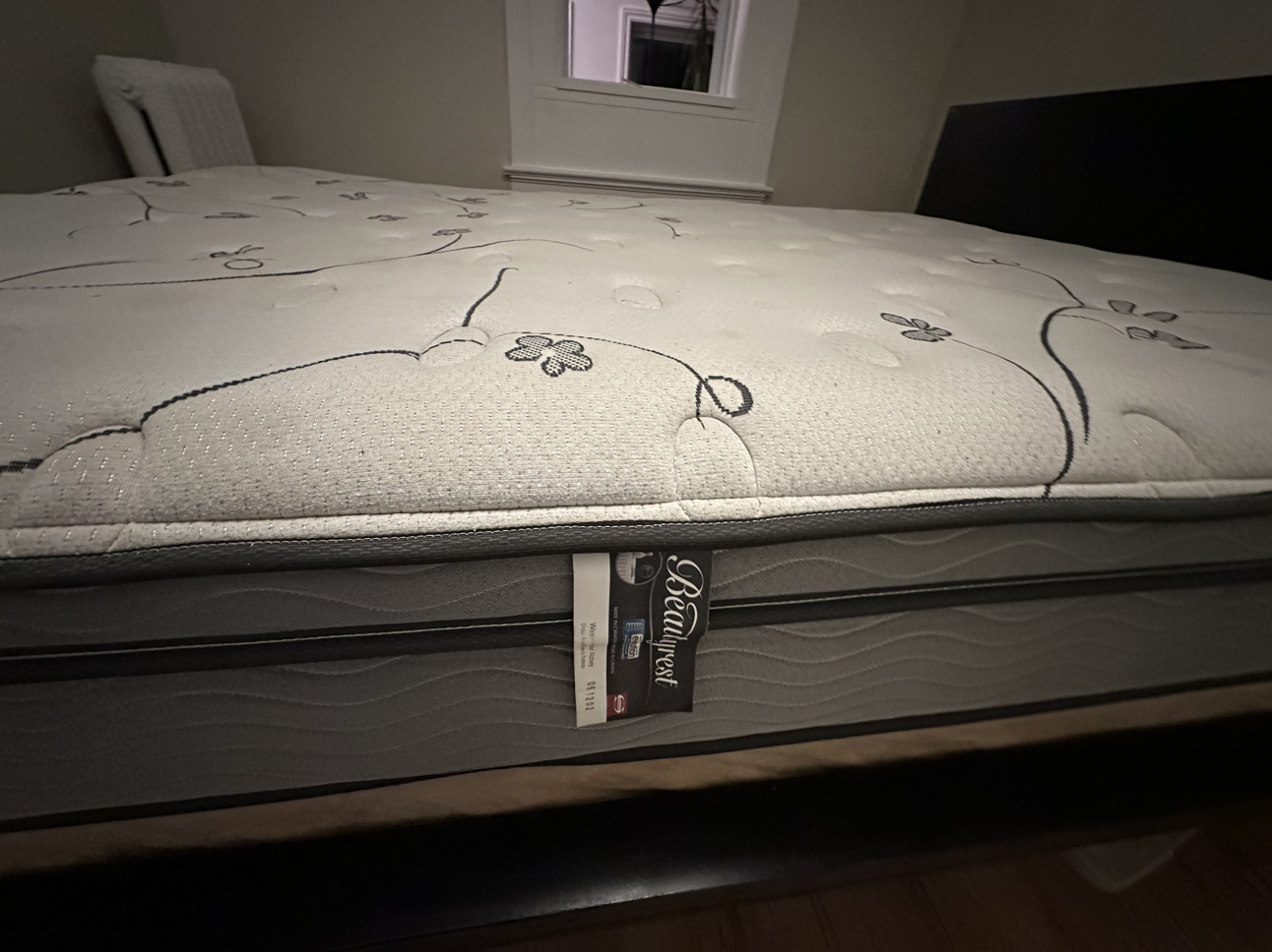 Full size bed frame with mattress and spring box - photo 5