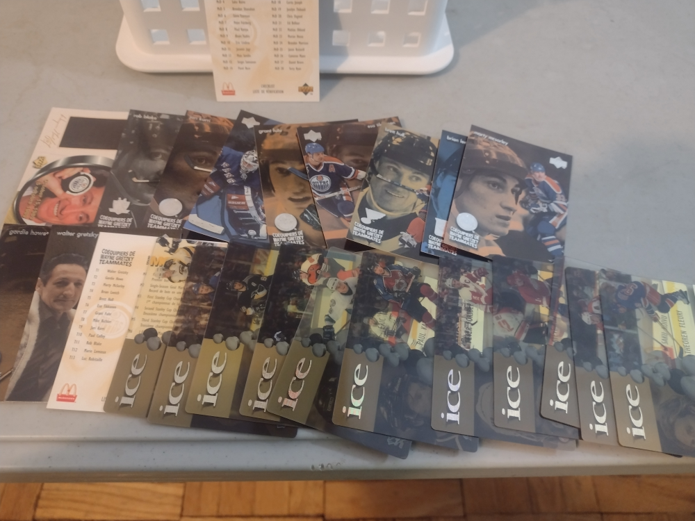 Partial set of 1998 MacDonald's Hockey Cards