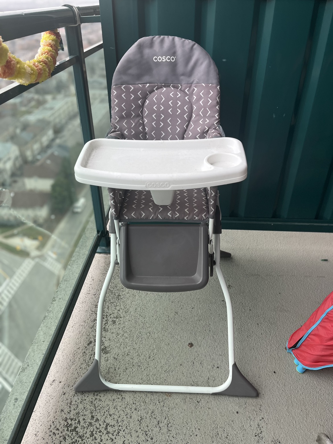 high chair thumbnail