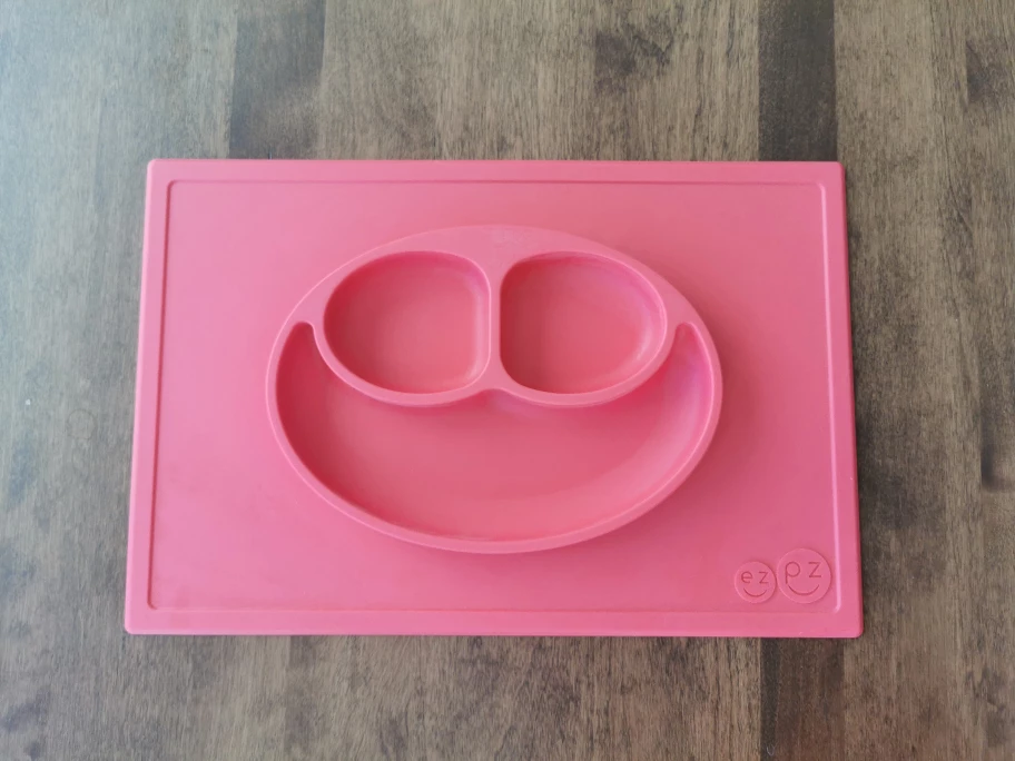 Ezpz Happy Mat Silicone Suction Placemat -Coral ($35 Retail) thumbnail