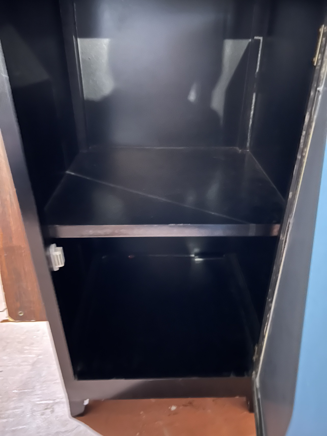 Cabinet side table image indicator(3)