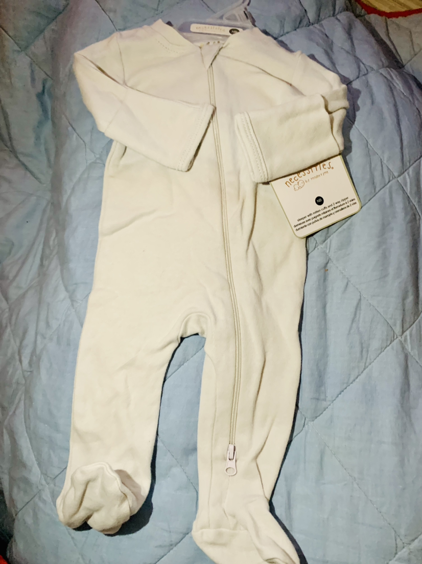 3 new Footsies baby sleepers newborn -9months image indicator(10)