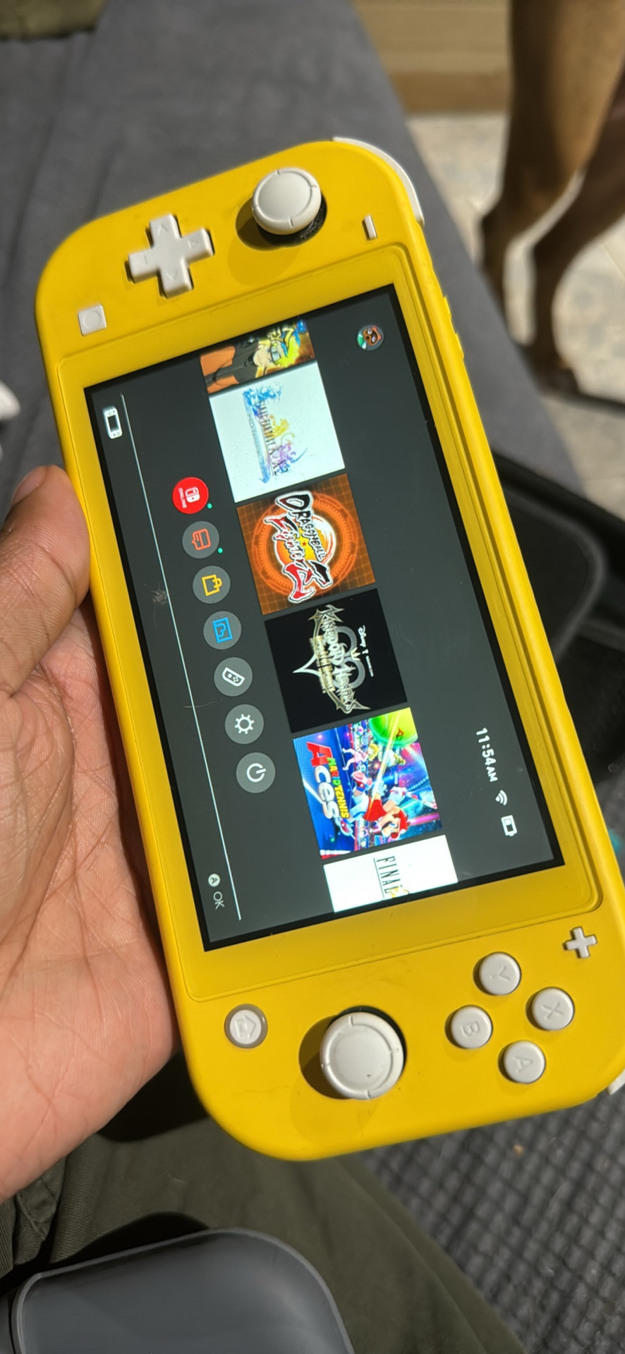 NINTENDO SWITCH LITE - YELLOW