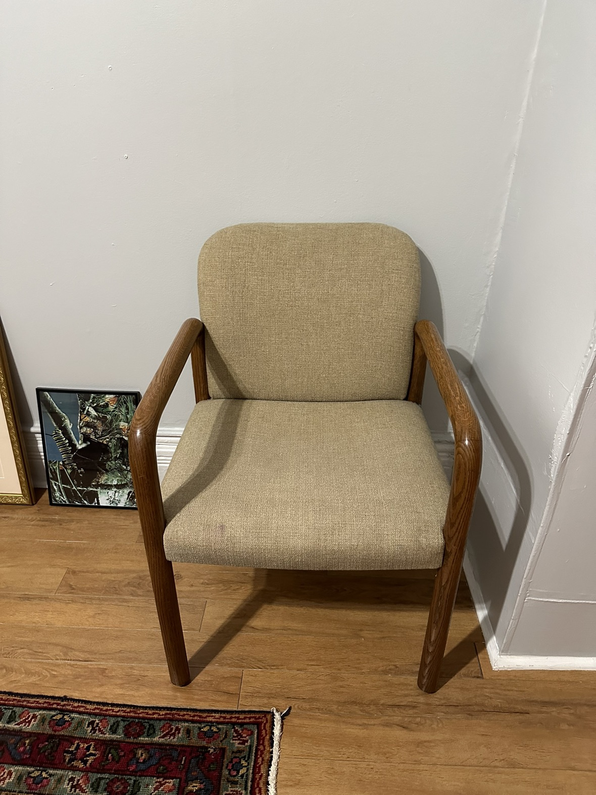 Comfortable Chair - photo 2