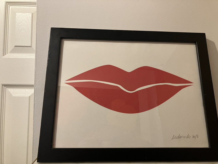 Lips print in black frame #FREECYCLE 🎁 thumbnail