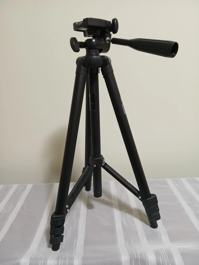 Nextech Lightweight Tripod #freecycle - photo 2