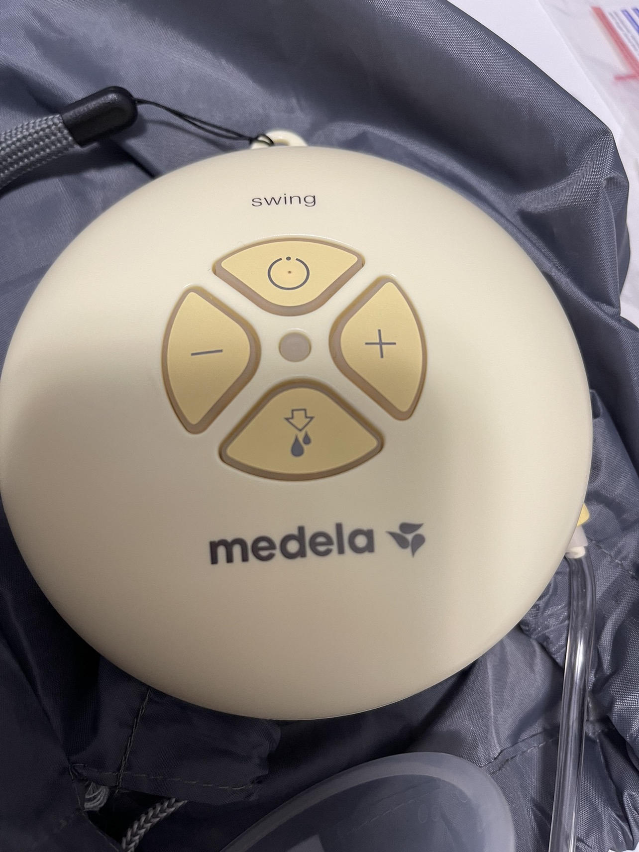 Breast pump