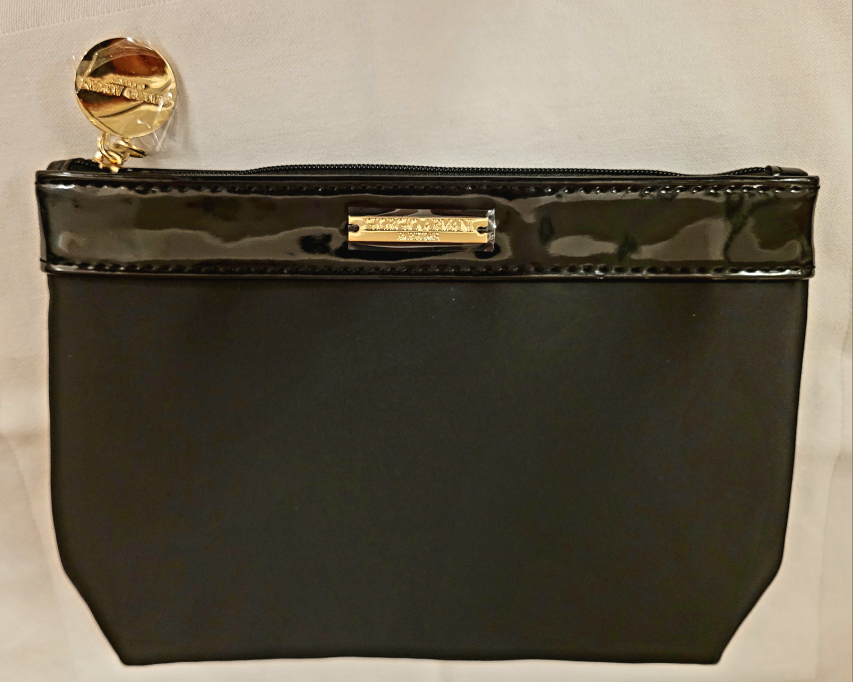BNIB Giorgio Armani Make-Up Pouch image indicator(4)