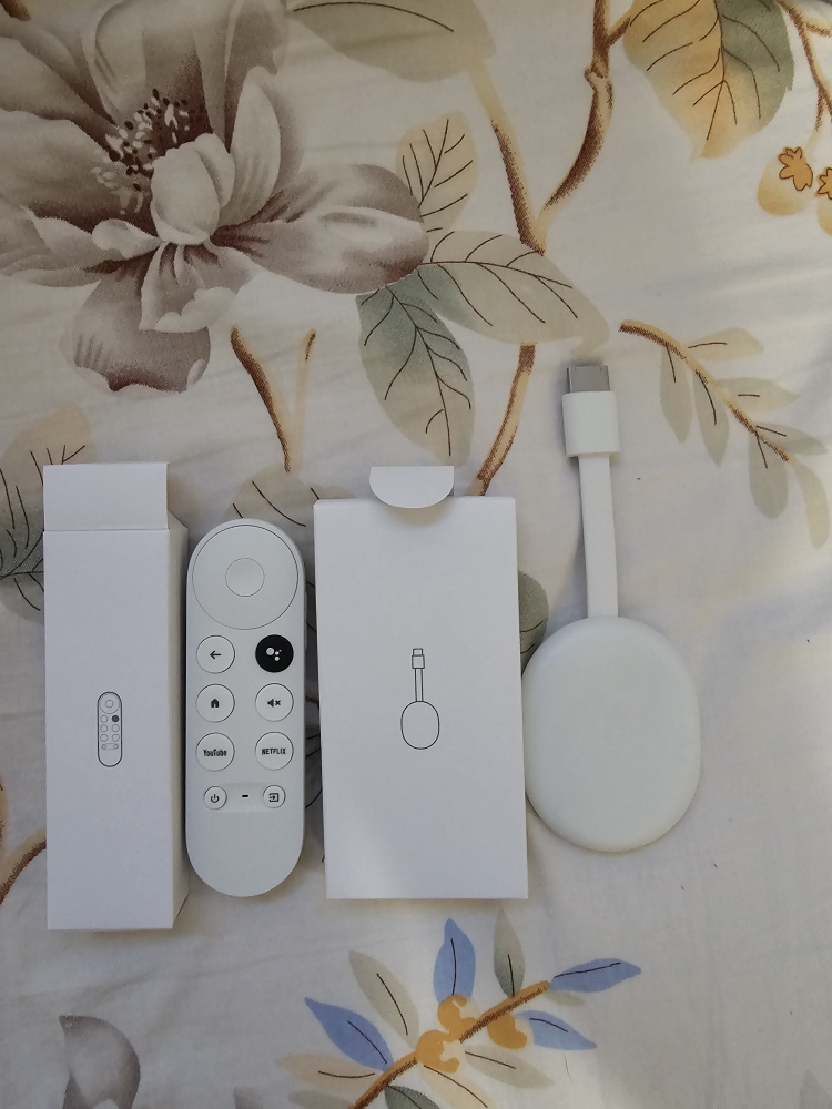 Google Chromecast and Google Nest Hub (2nd Gen) - photo 4