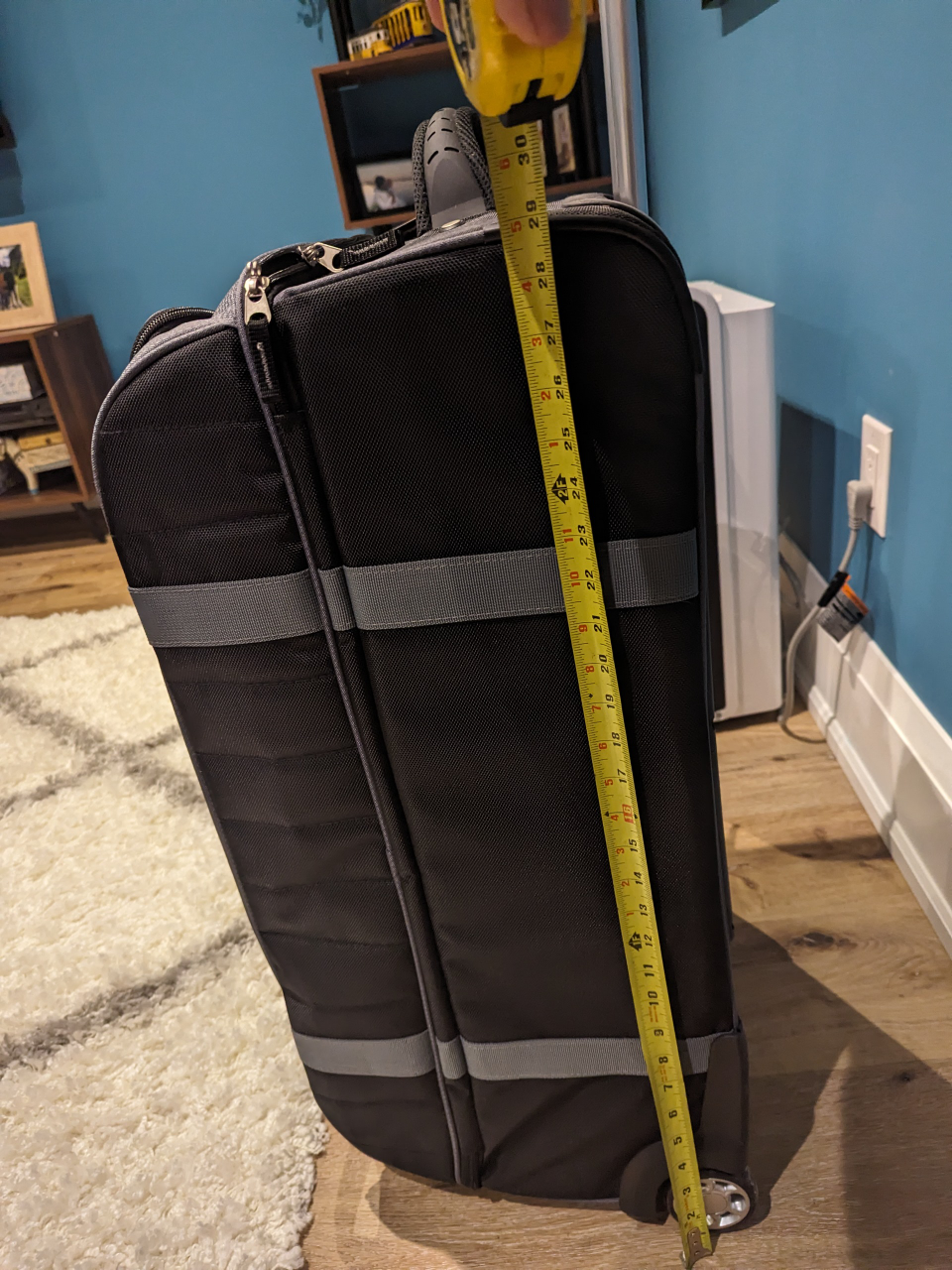 *Brand New* Wheeled Duffle Luggage image indicator(3)