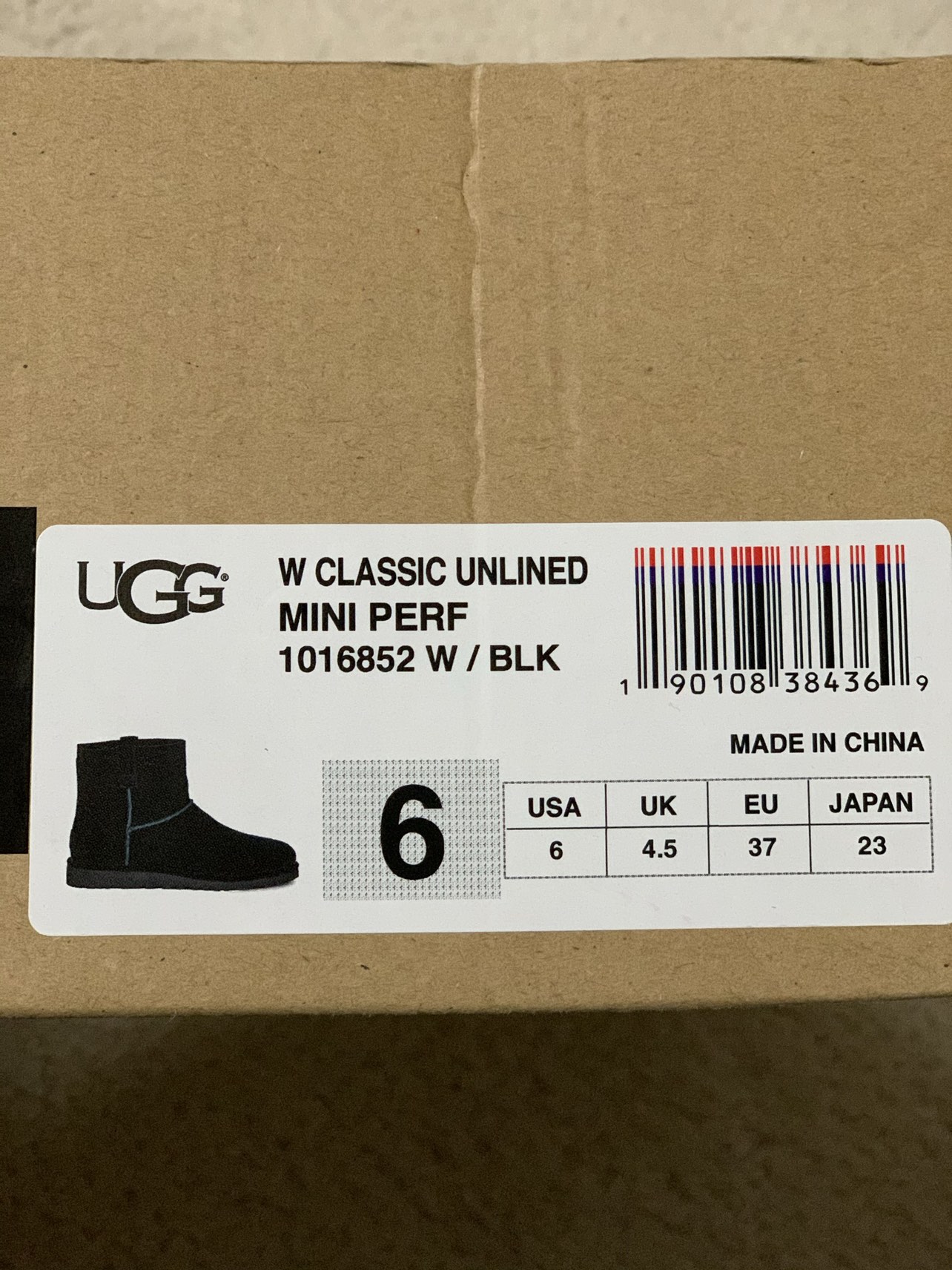 Unlined Uggs, size 6 image indicator(4)