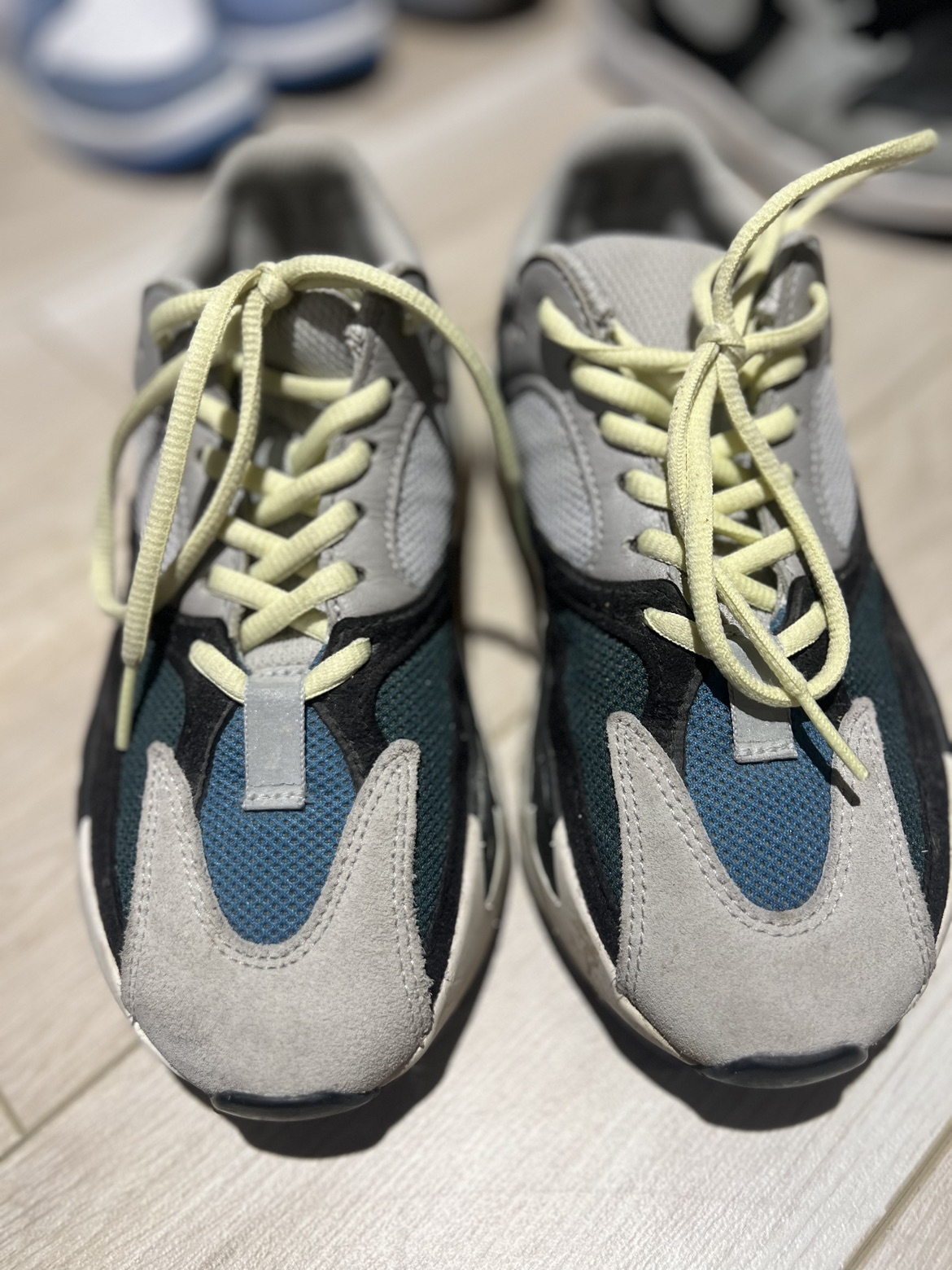 adidas Yeezy Boost 700 - photo 4