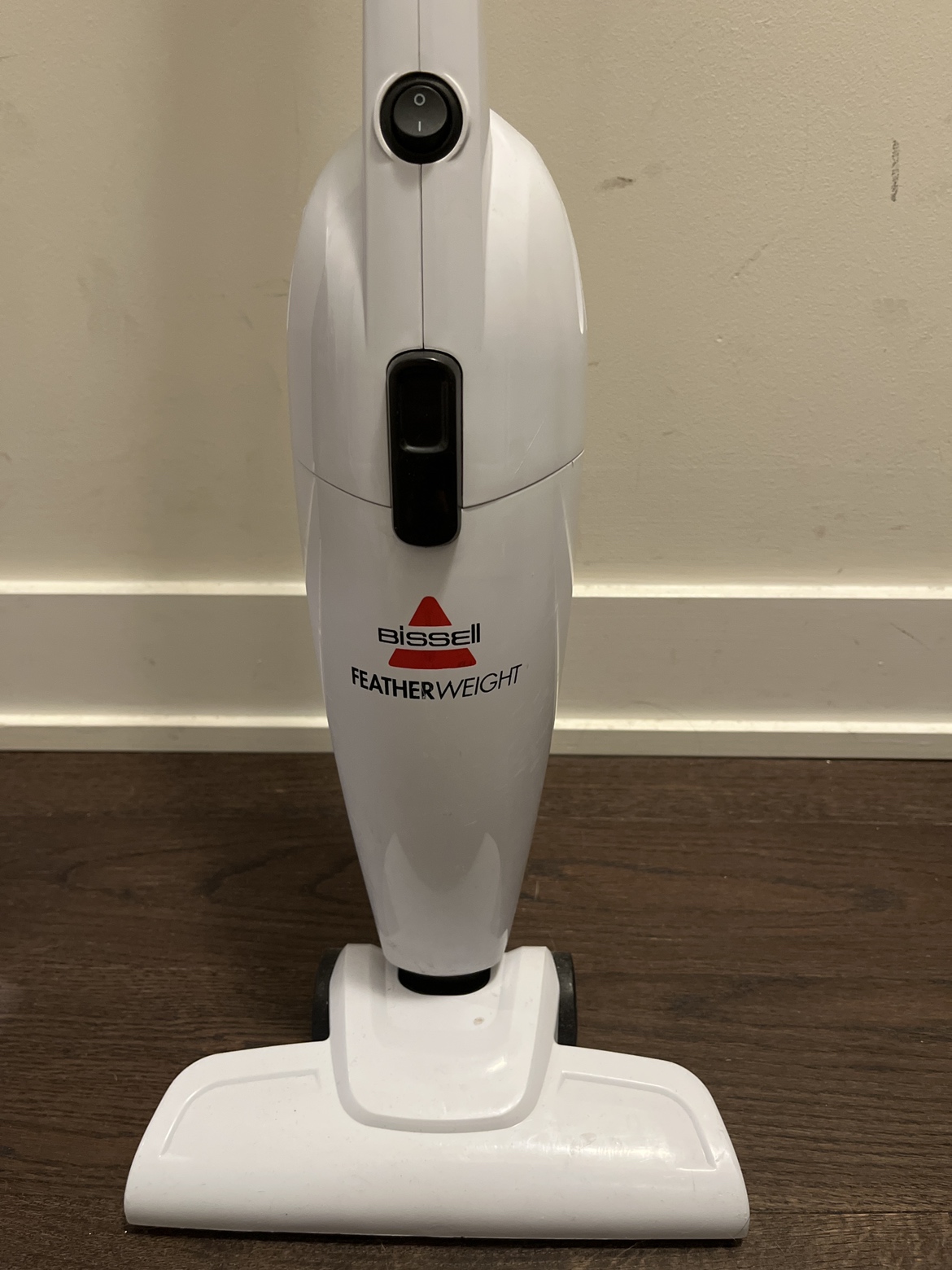 Bissell light weight stick vacuum - photo 2