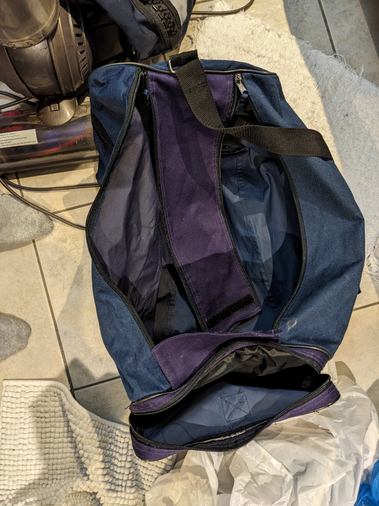 gym/ duffle bag image indicator(3)
