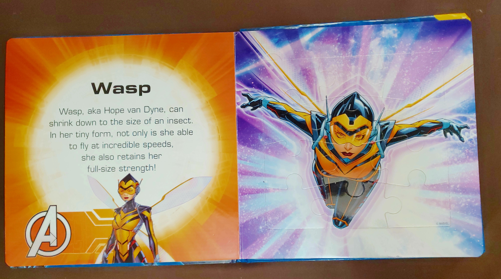 Book with 5 puzzles Avengers Marvel image indicator(4)
