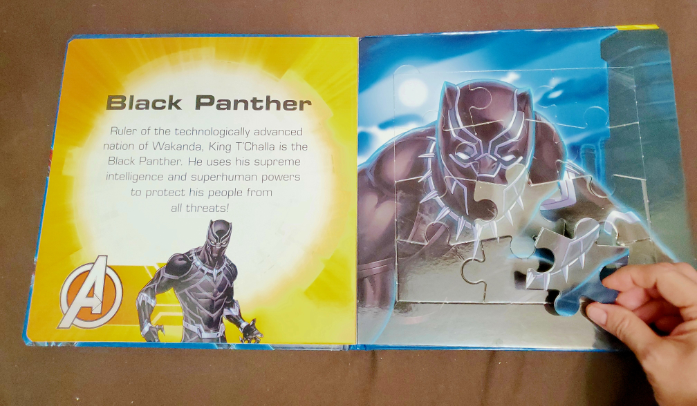 Book with 5 puzzles Avengers Marvel image indicator(5)